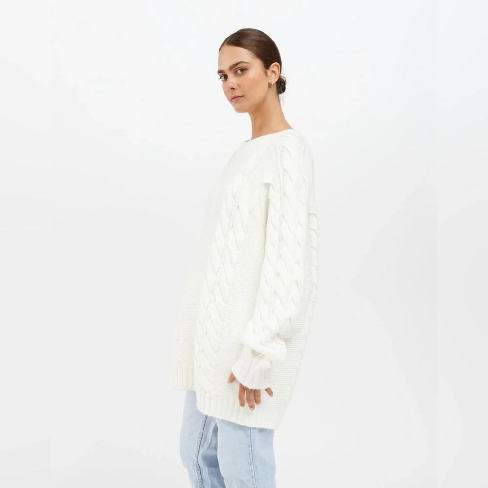Brunette the Label Adele Cable Knit Sweater in Cream/ Whit - Size L/XL - Picture 2 of 3
